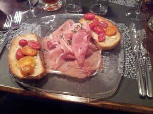 Jambon « Grand Cru » de Penthaz et ses bruschette au basilic