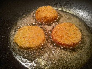 Cuisson des beignets de tomate