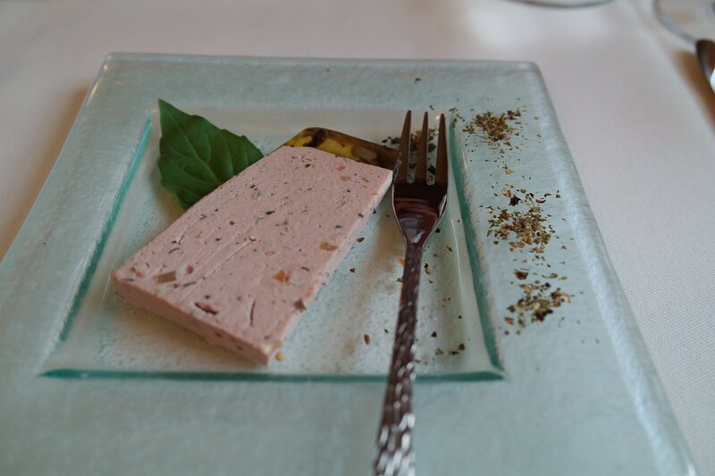 Pâté au basilic à l'Auberge de vers-chez-Perrin