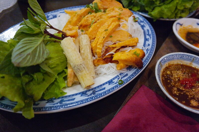 Dalat-restaurant-vietnamien-lausanne-canne-à-sucre